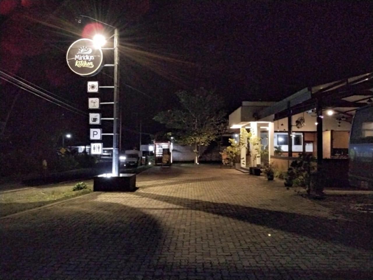 Miridiya Resort Yatiyantota Bagian luar foto